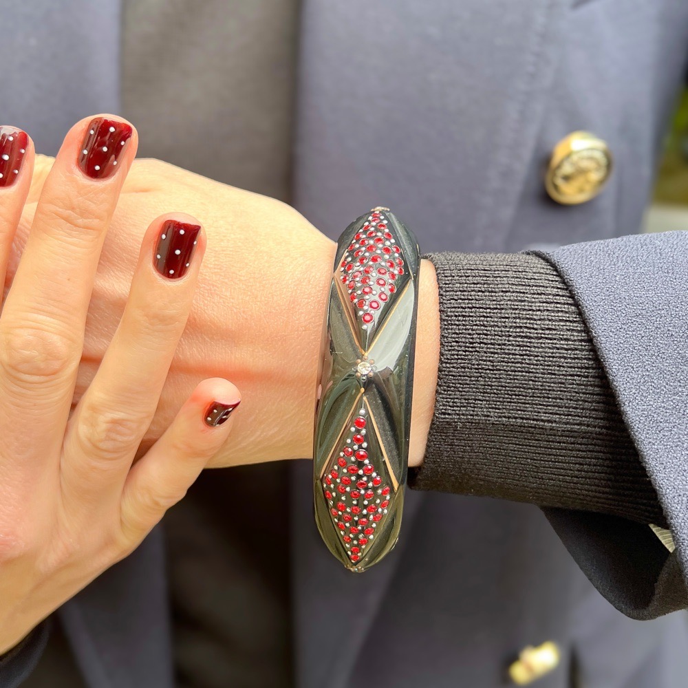 Art Deco 1930S Black Celluloid and Ruby Rhinestones Vintage Geometric Bangle